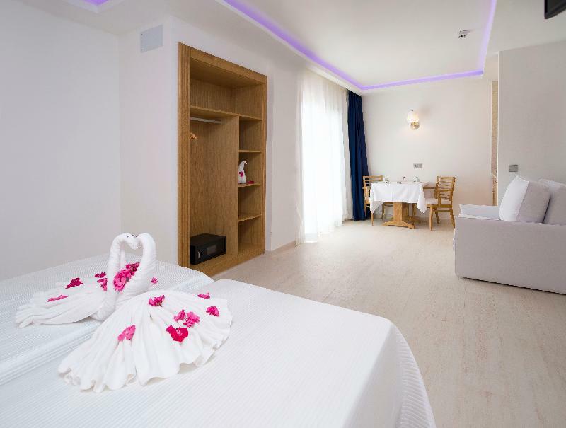 Отель My Way Luxury Ibiza Плайя Ден Босса Экстерьер фото